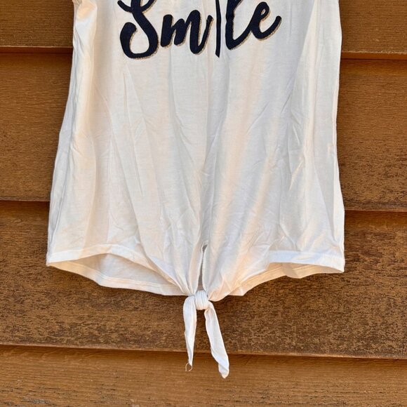 Lily Bleu White Sleeveless Tie-Front Tank Top With "Smile" Daisy Graphic Womens - Picture 5 of 9